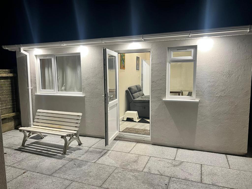 Ayos Apartment Dublin Exterior foto